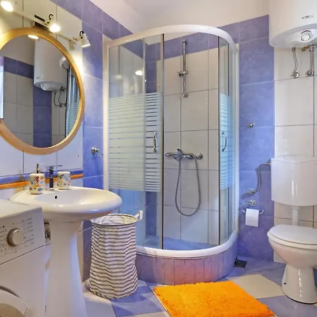 Red Tree Apartman Belgrád